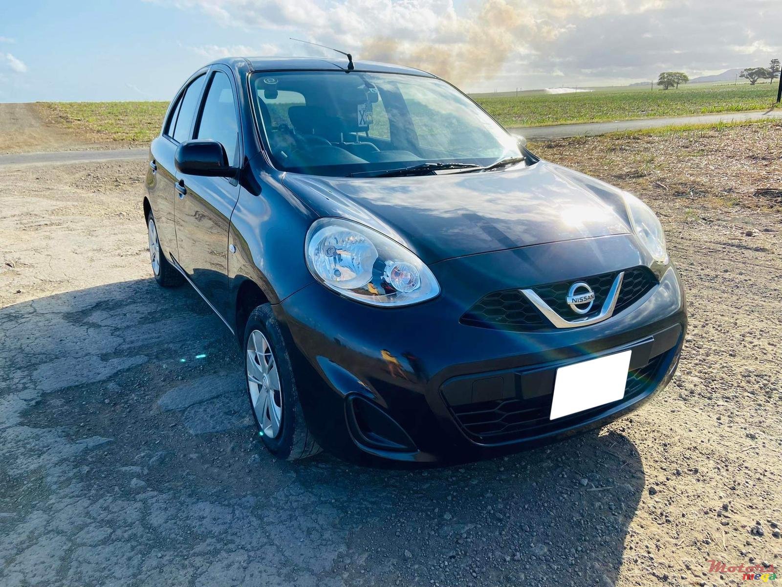 2015' Nissan March Ak13 photo #2