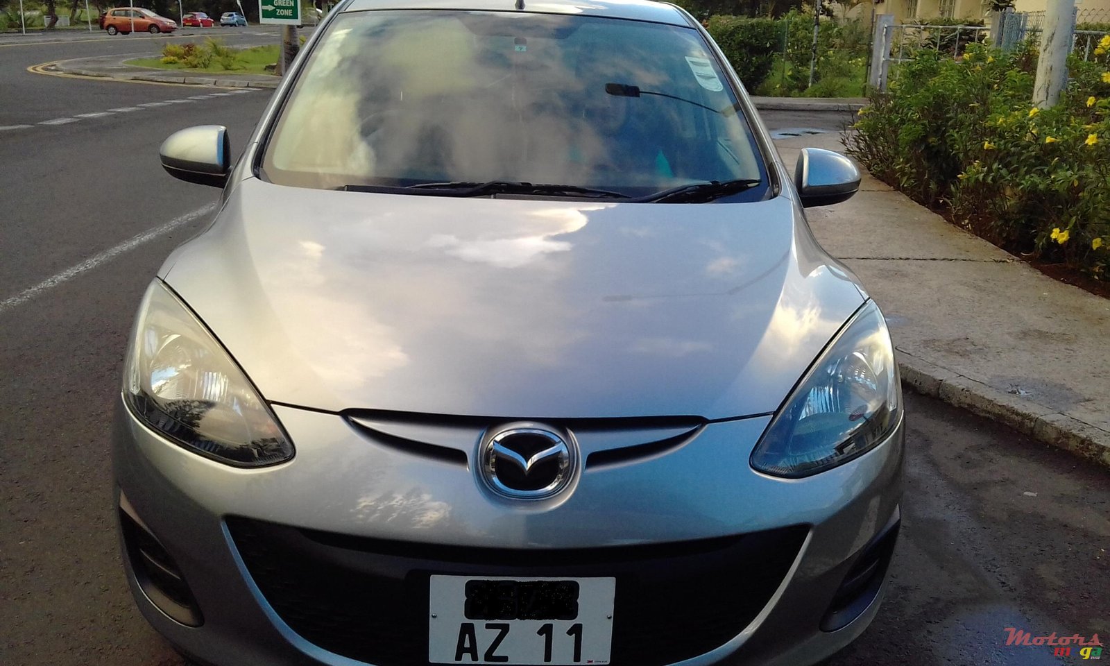 2011' Mazda Demio photo #5