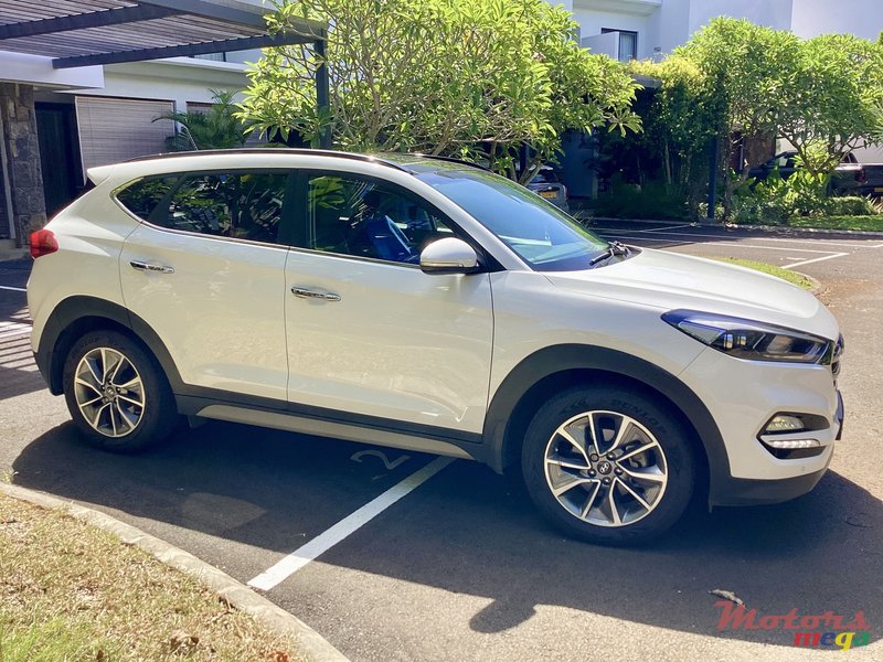 2017' Hyundai Tucson 1.6L GLS AT photo #5