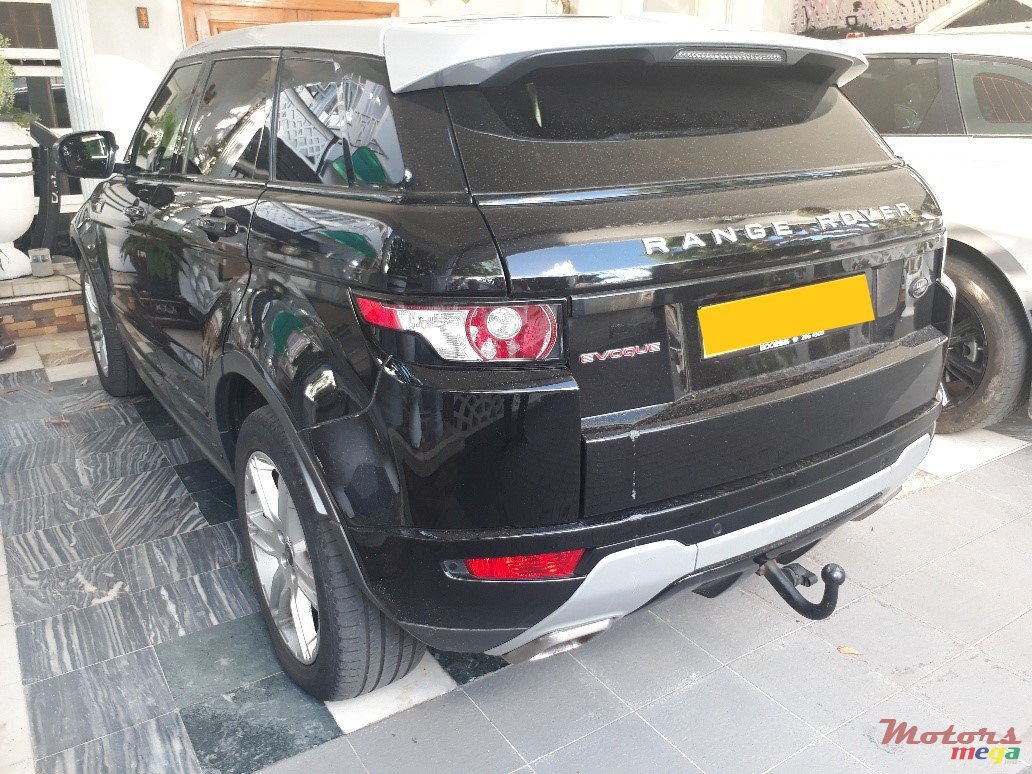 2013' Land Rover Range Rover Evoque Dynamic photo #4