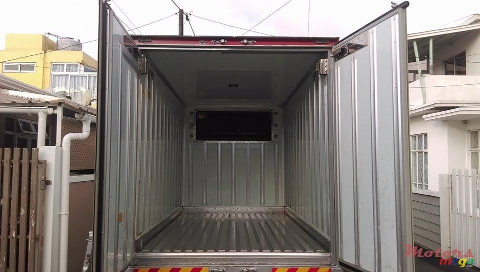 2005' Toyota Toyoace Frigo 3.5 Ton photo #4