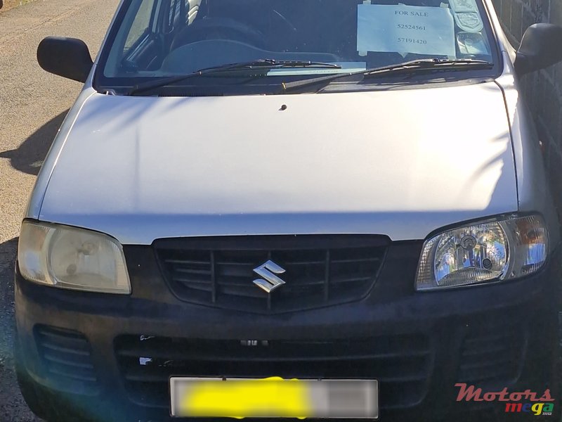 2011' Suzuki Maruti photo #2