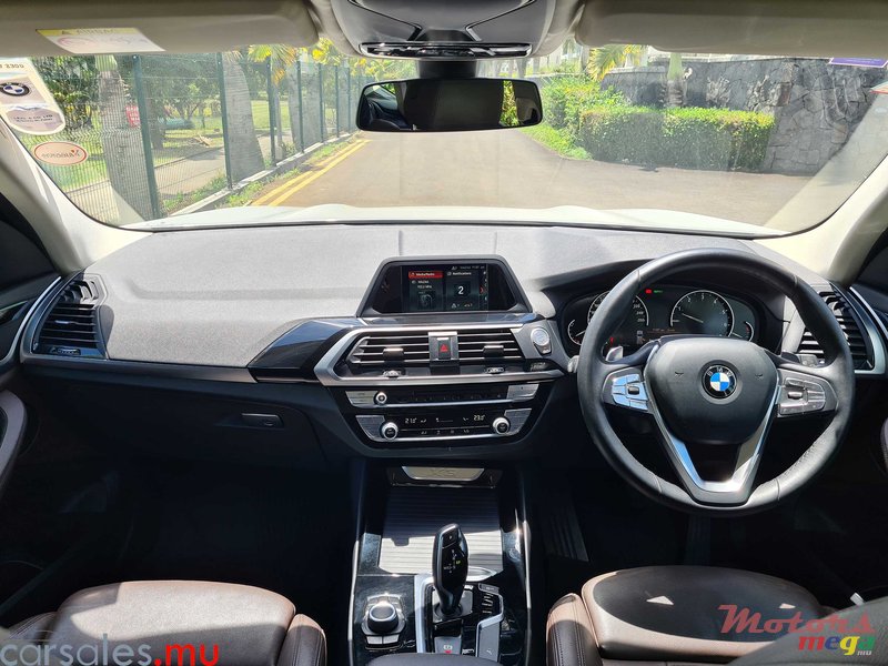 2019' BMW X3 XLine SDrive 20i photo #6