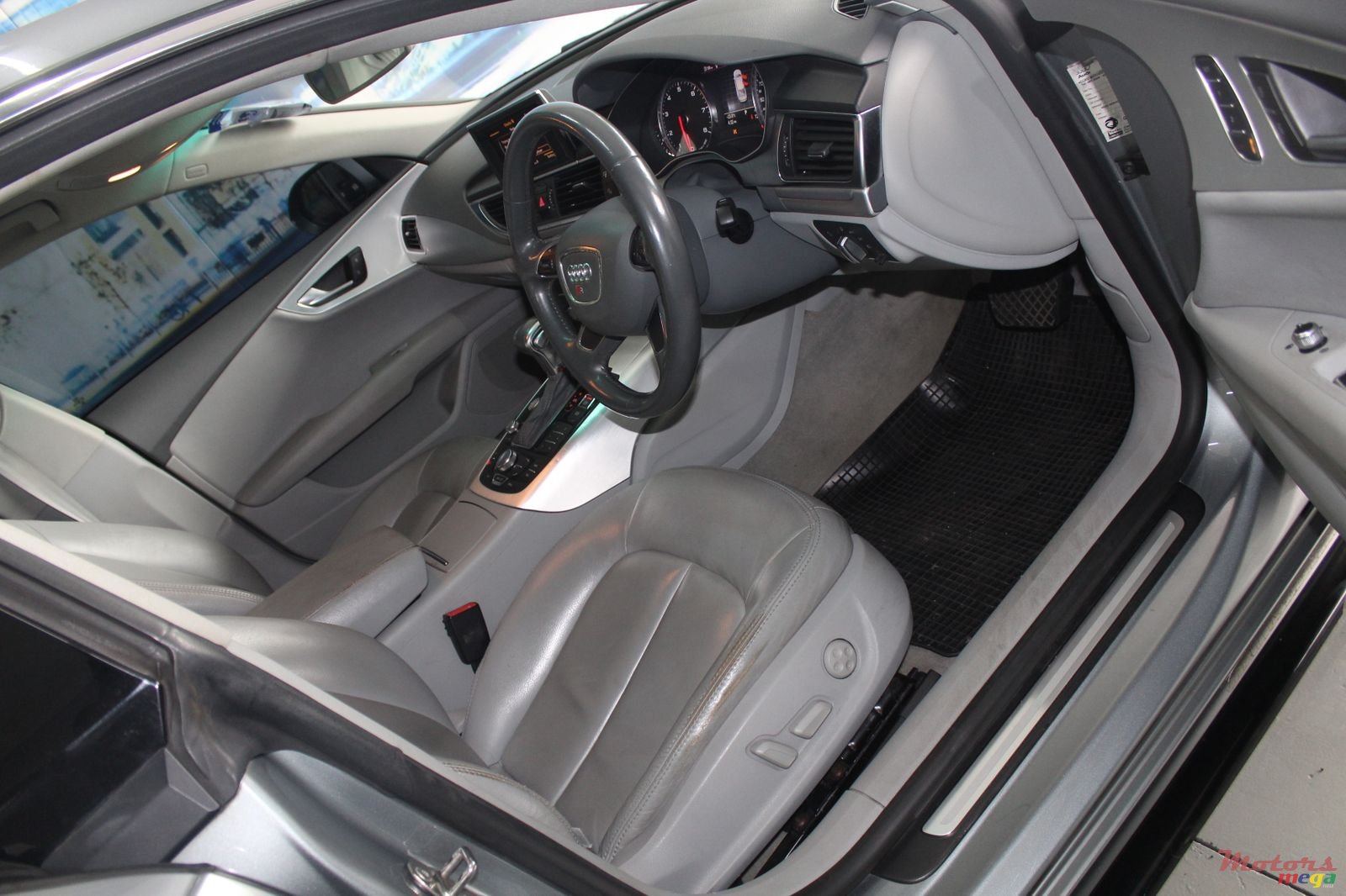 2011' Audi A7 photo #6