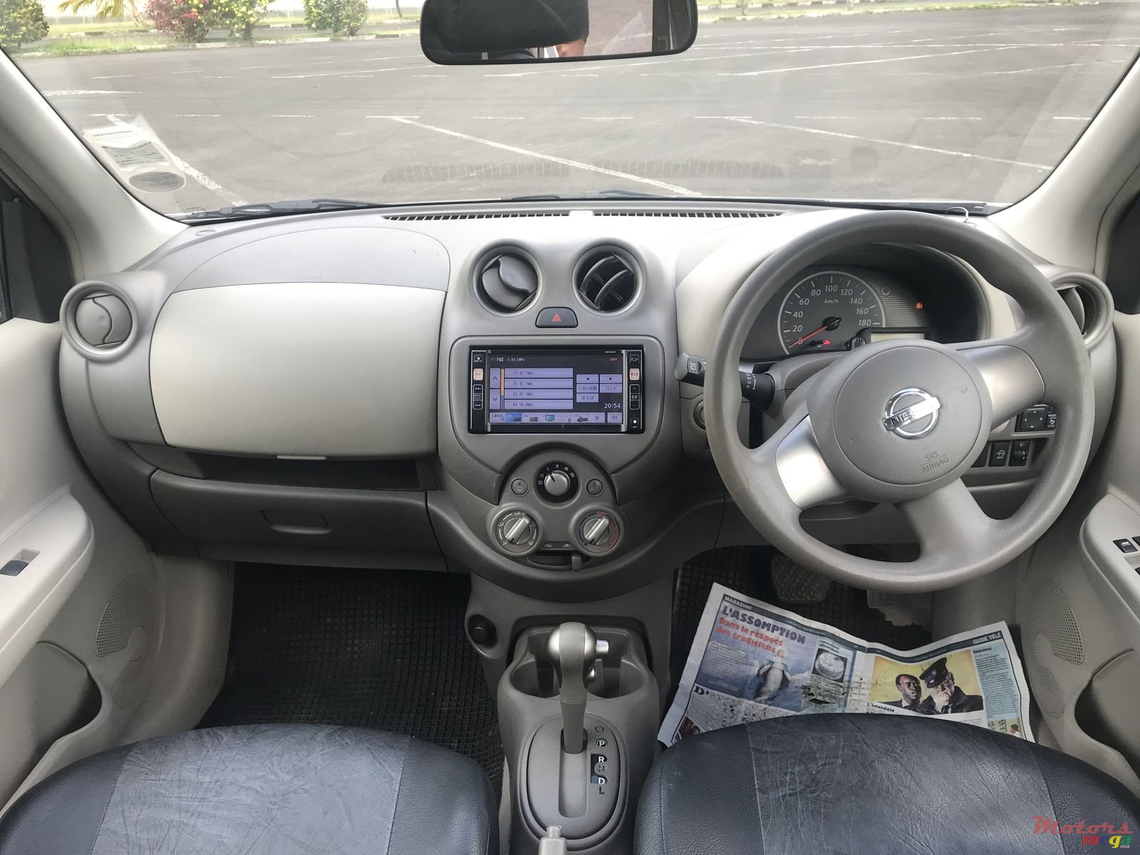 2011' Nissan March photo #6