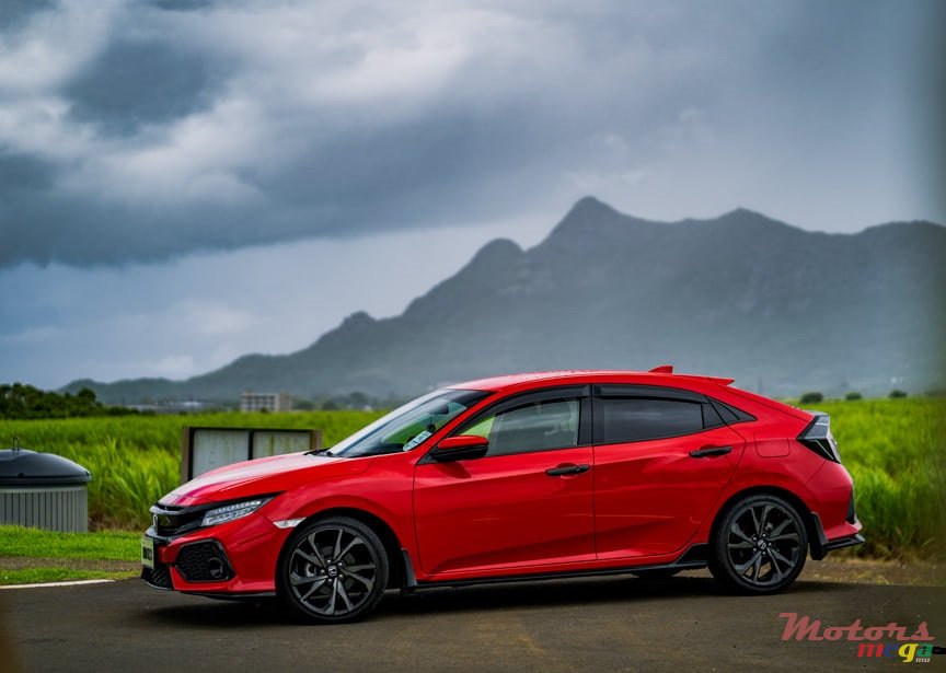 2017' Honda Civic FK7 VTEC Turbo 1.5 photo #2