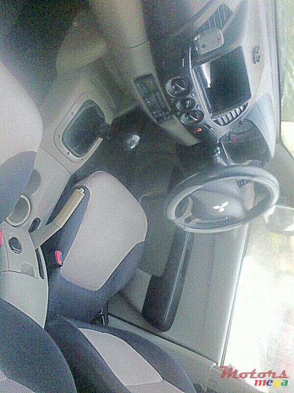 2007' Mitsubishi SPORTERO photo #4