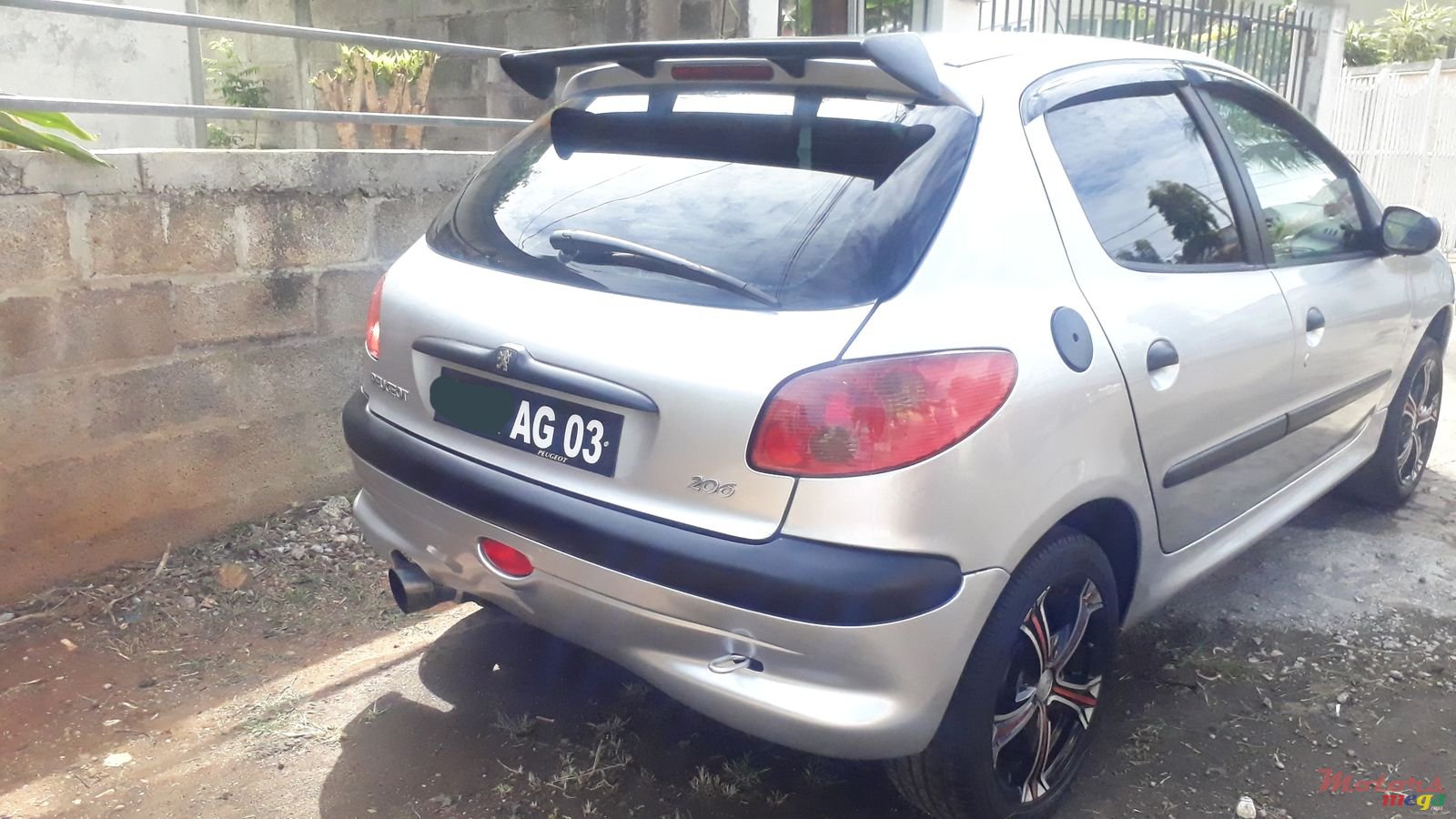 2003' Peugeot 206 photo #1