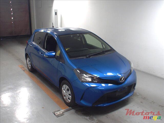 2014' Toyota Vitz photo #1