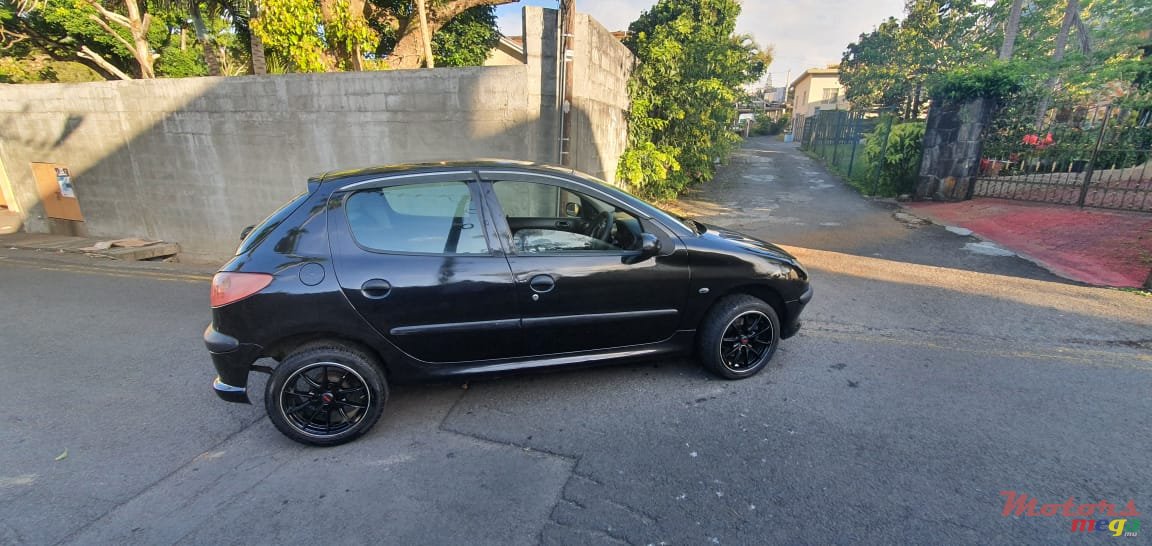 2006' Peugeot 206 photo #3