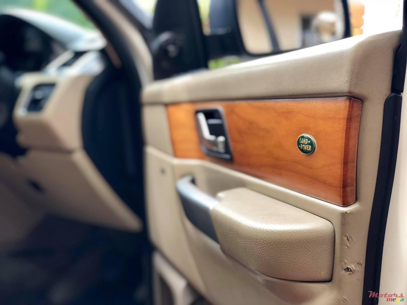 2009' Land Rover Range Rover Sport photo #5