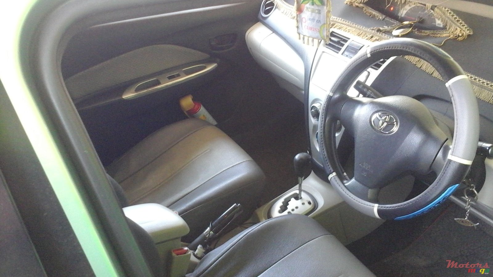 2007' Toyota Belta Sedan photo #2