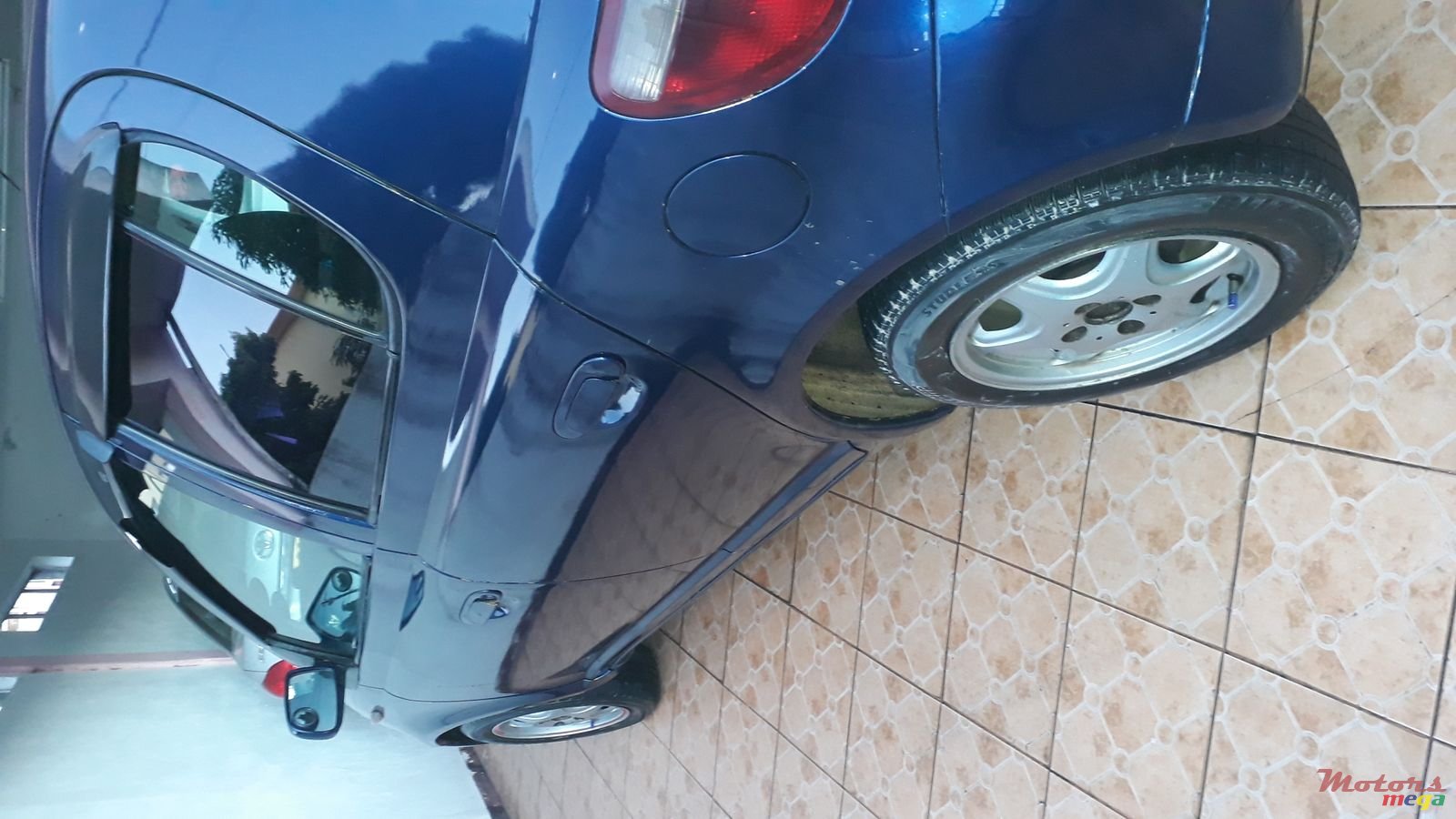 2000' Toyota Vitz photo #7