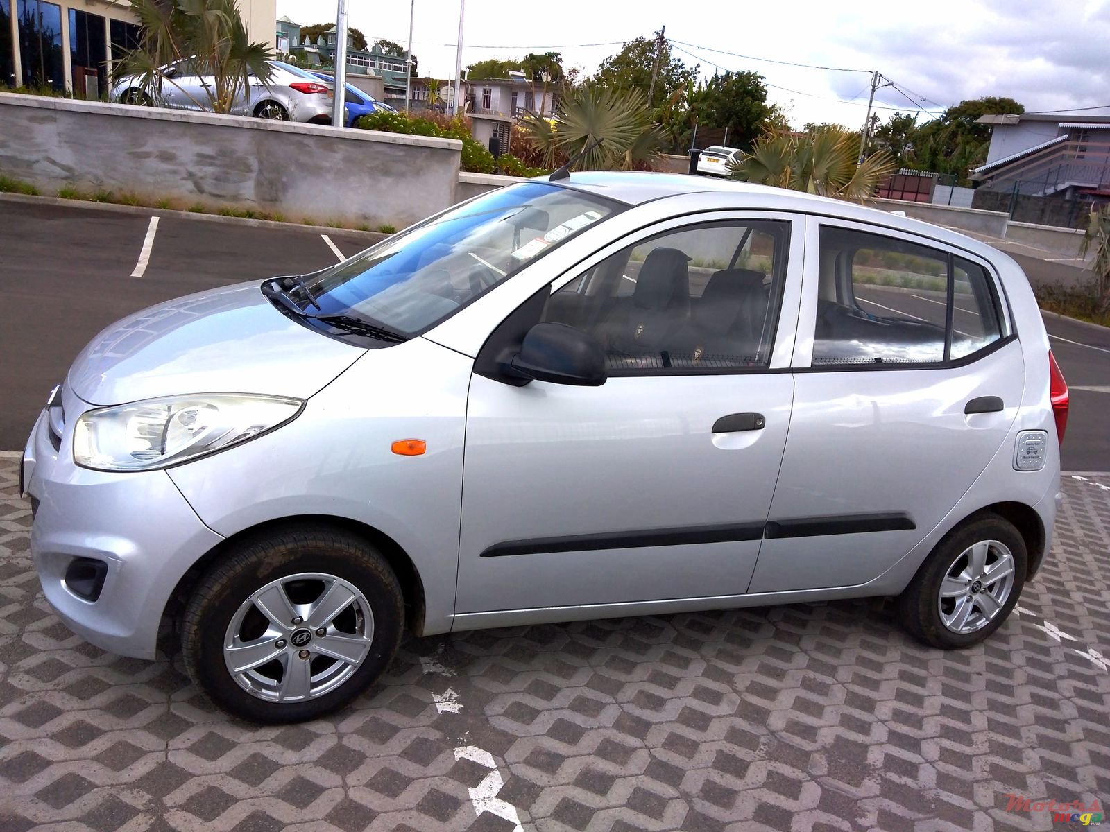 2011' Hyundai i10 photo #3