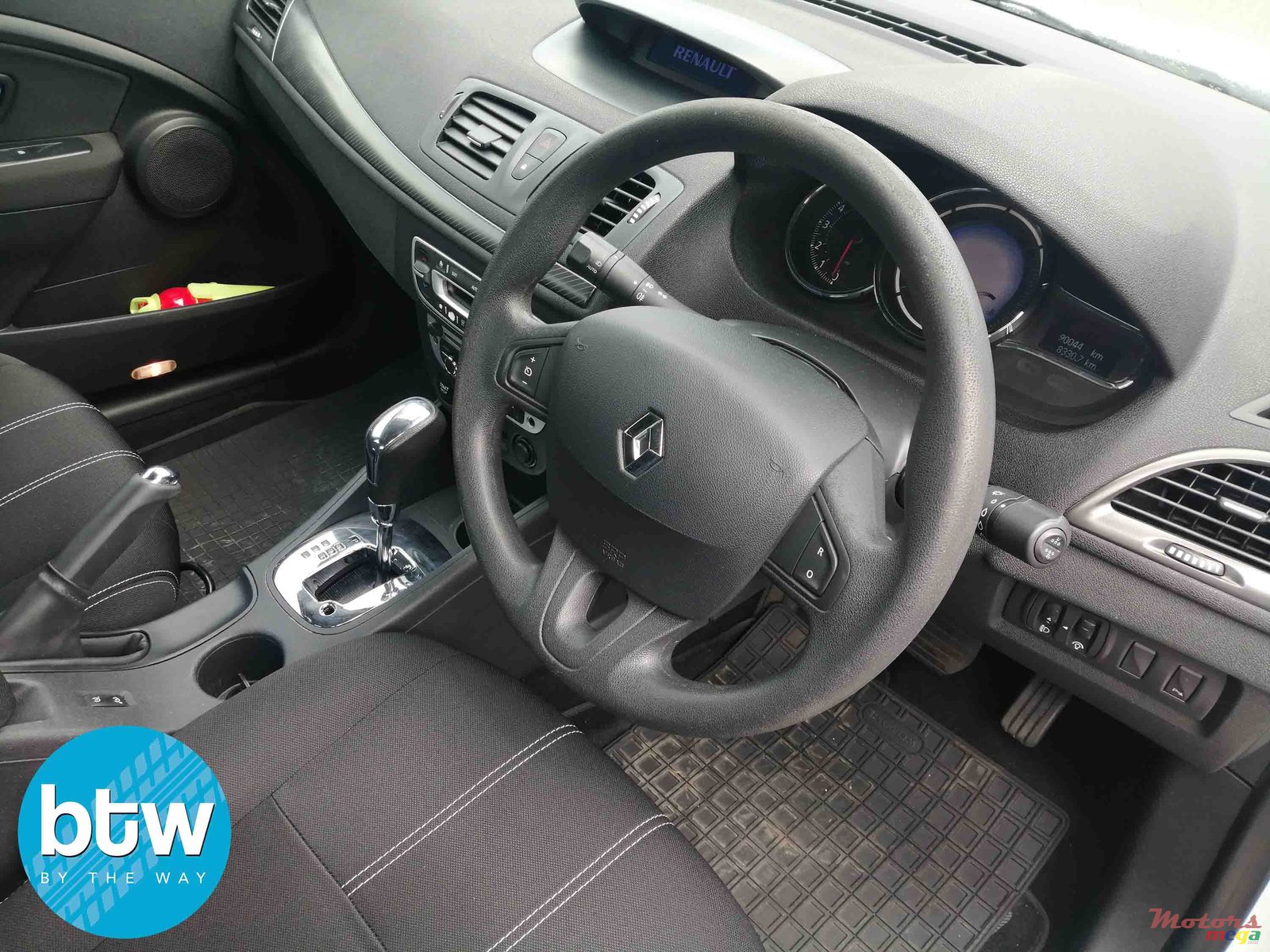 2015' Renault Fluence photo #5