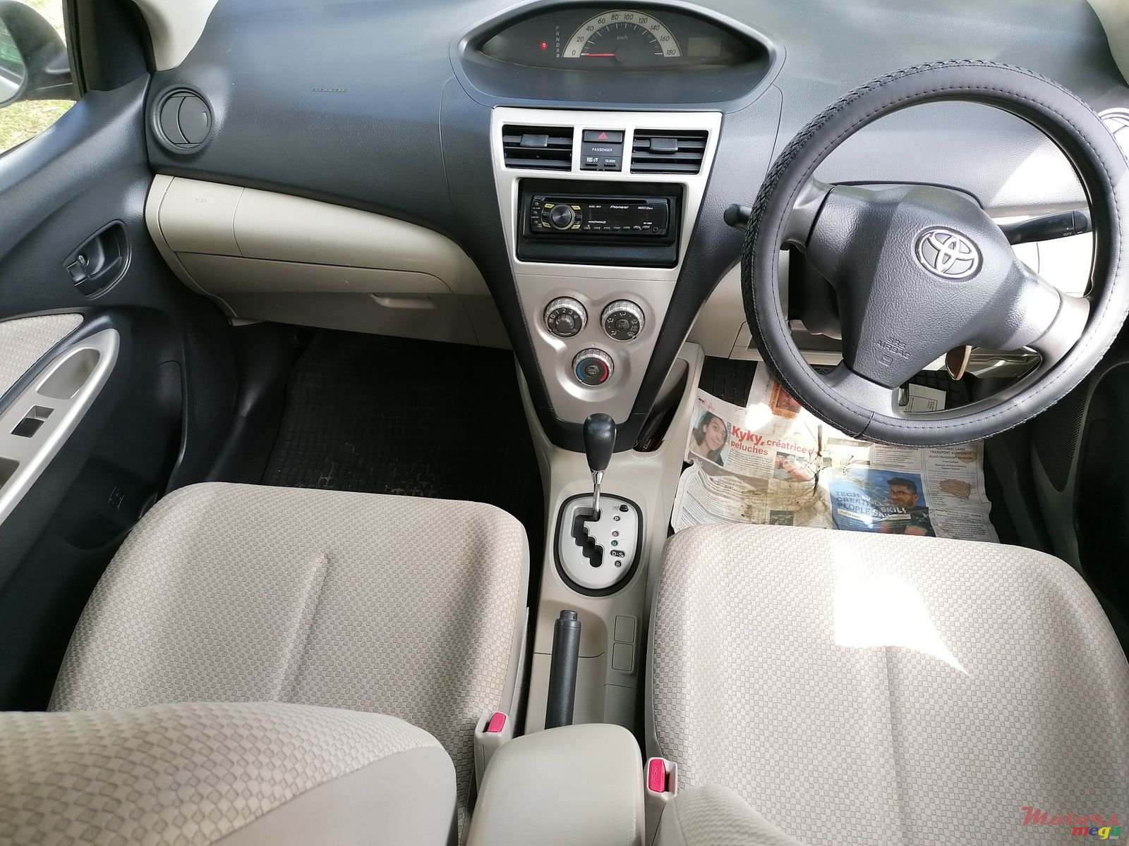 2006' Toyota Yaris photo #5