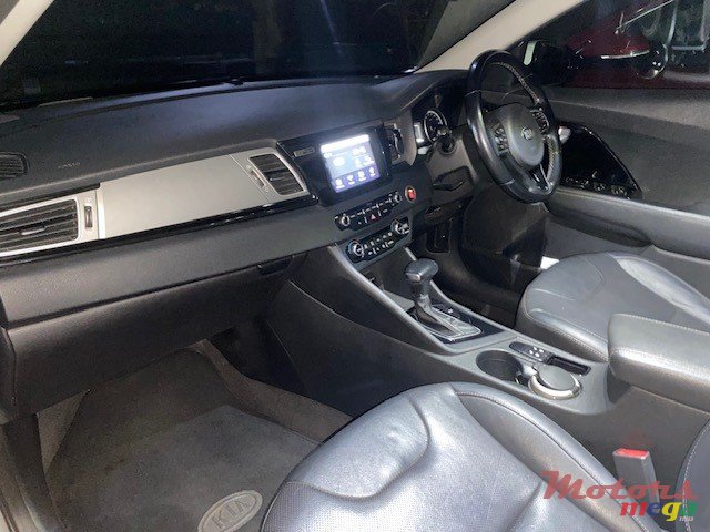 2019' Kia Niro photo #4