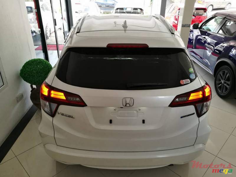 2015' Honda HR-V Vezel photo #4