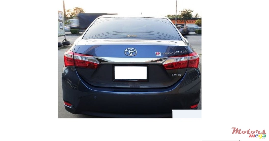 2017' Toyota Axio photo #7