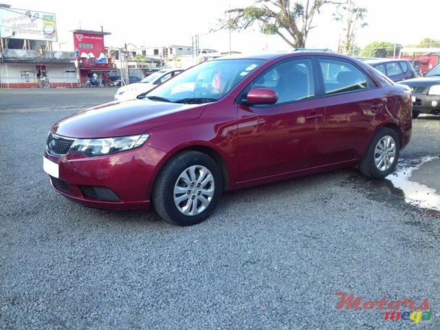 2011' Kia Cerato photo #2