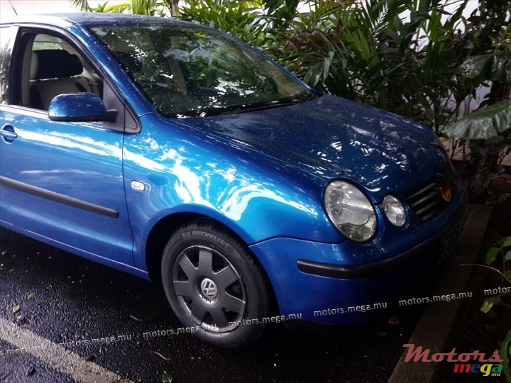 2002' Volkswagen 1.2 MAXI SE photo #2