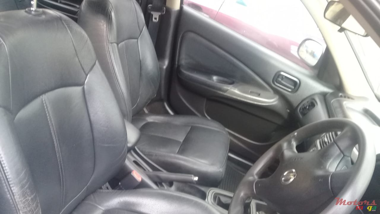 2003' Nissan photo #2