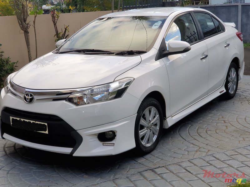 2014' Toyota Yaris SPORTIVO G photo #1