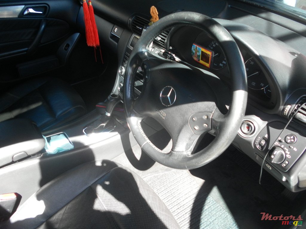 2005' Mercedes-Benz C-Class No  photo #2