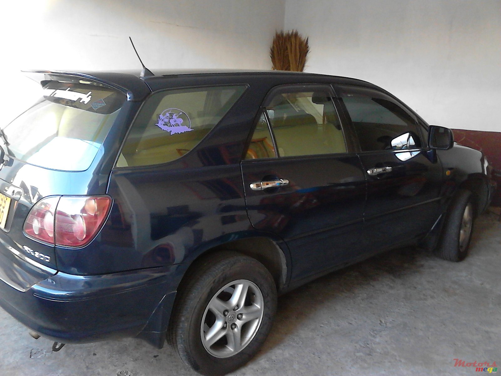 2000' Toyota photo #2