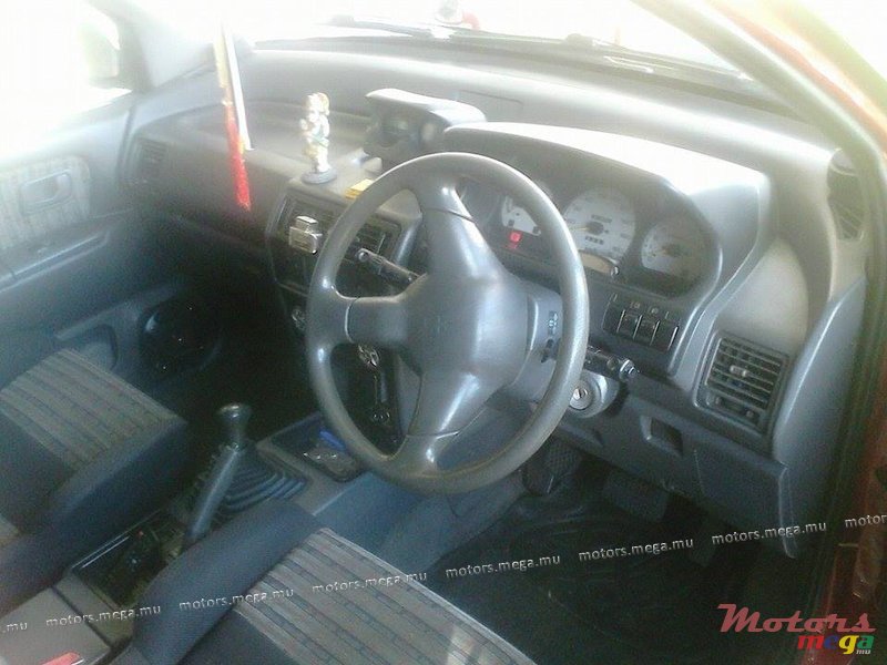 1995' Mitsubishi RVR photo #6