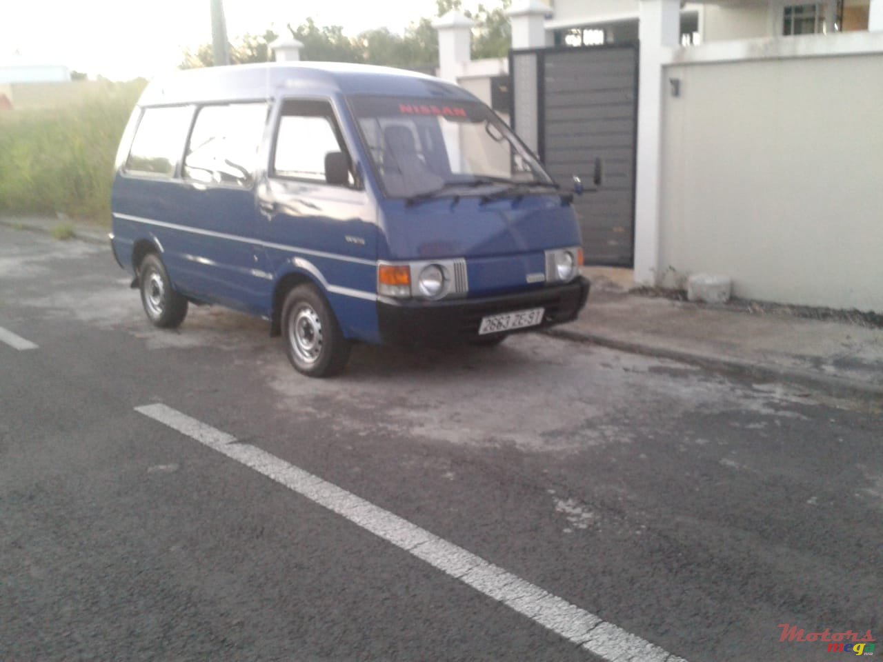 1991' Nissan Vanette cargo photo #1