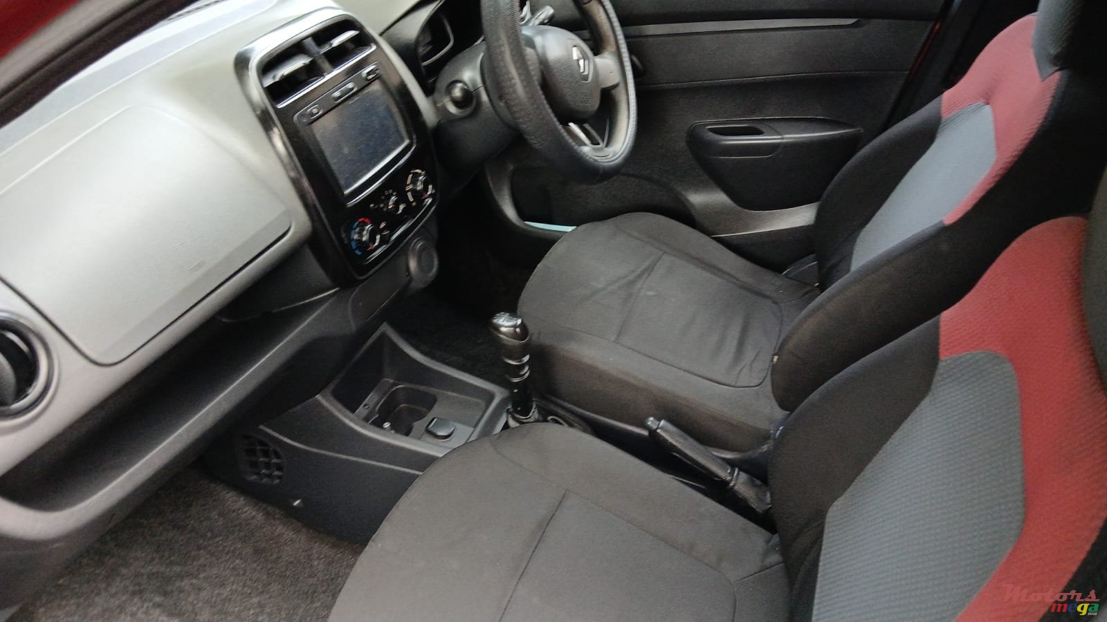 2016' Renault photo #5