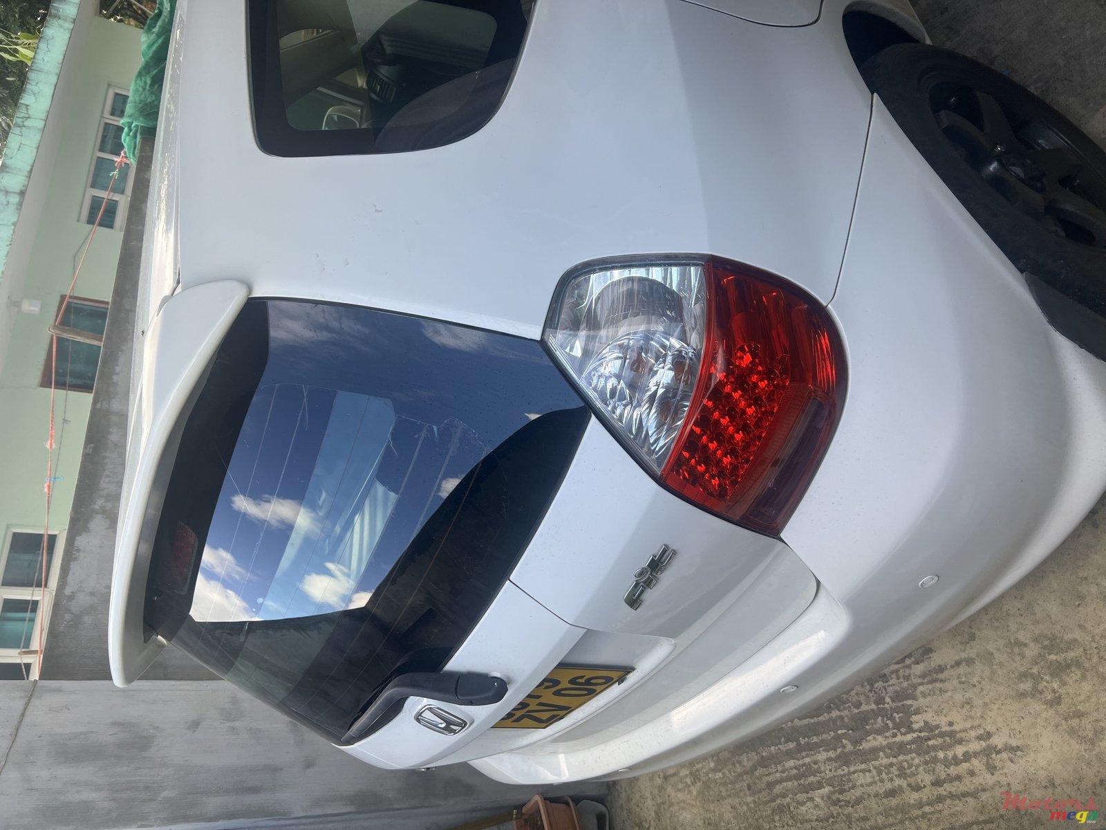 2006' Honda Fit photo #2