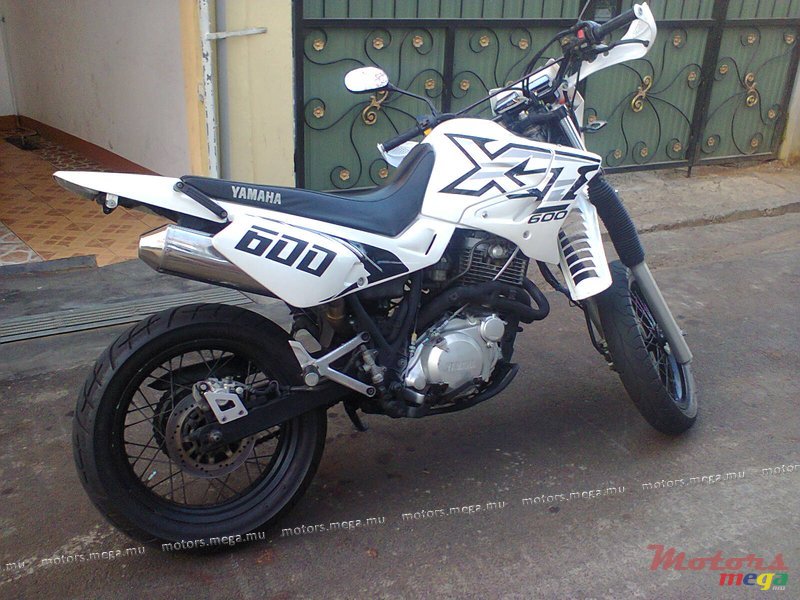 2001' Yamaha photo #5