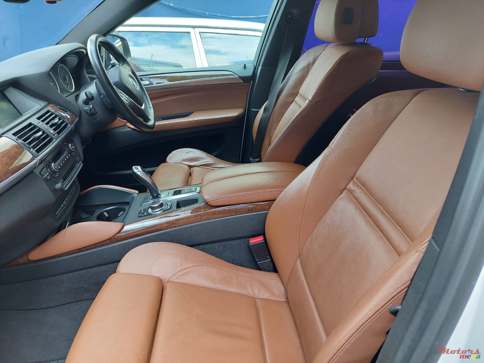 2010' BMW X6 photo #3