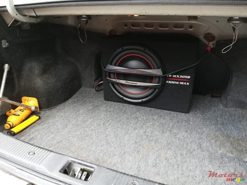 2001' Nissan photo #3