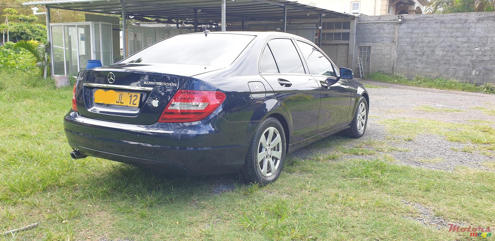 2012' Mercedes-Benz C-Class photo #4