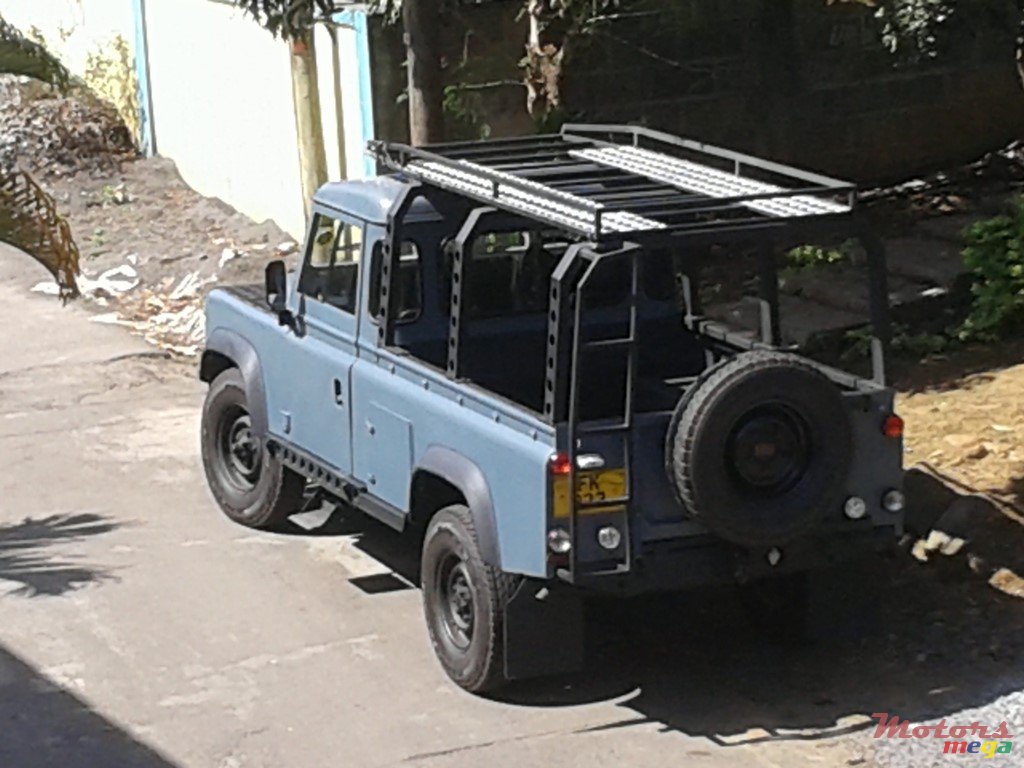 1992' Land Rover Defender 110 photo #2