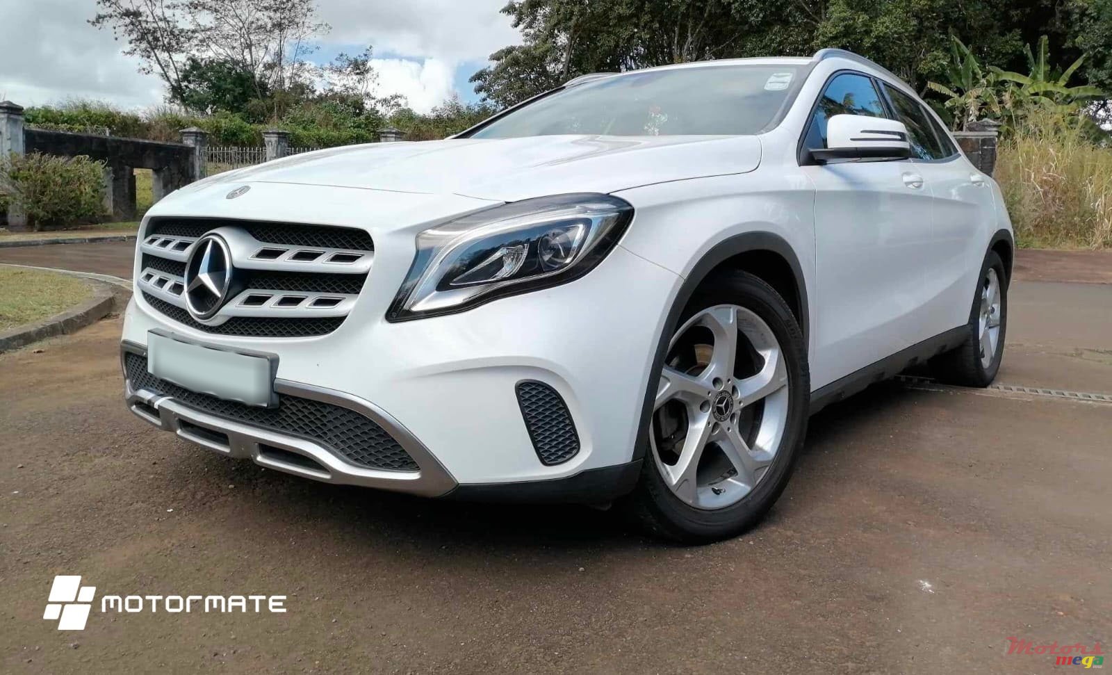 2018' Mercedes-Benz GLB 180 1.6 photo #2