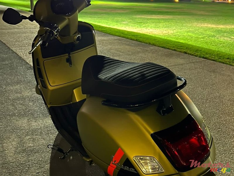 2024' Vespa Gts photo #4