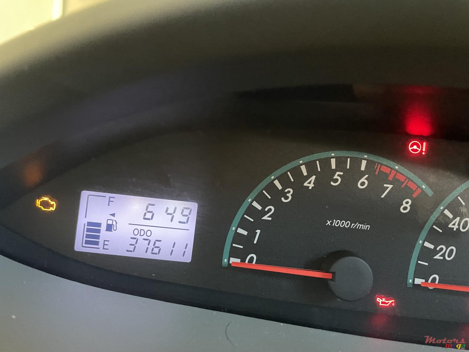 2012' Toyota Yaris photo #5