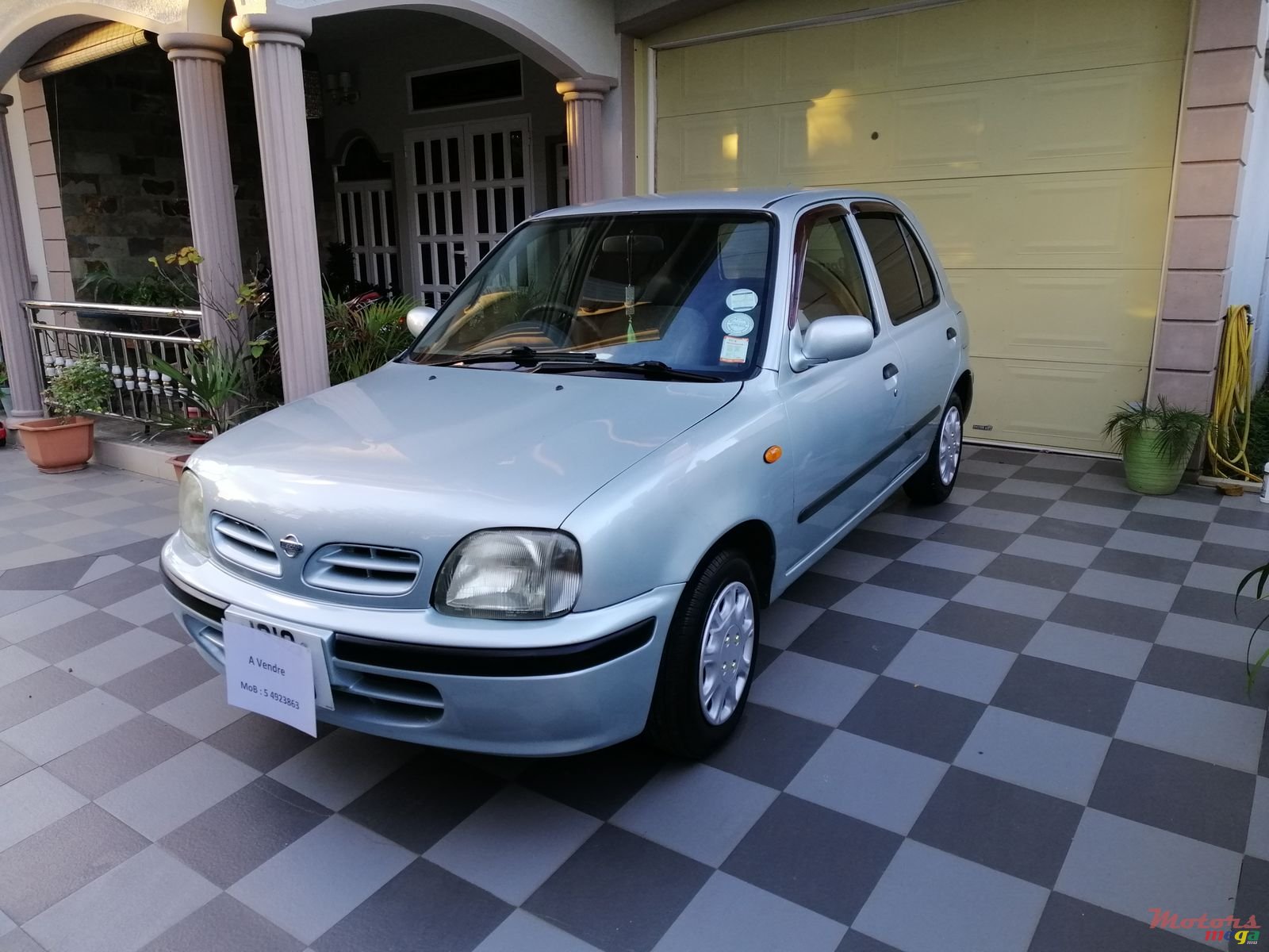 1999' Nissan March photo #1