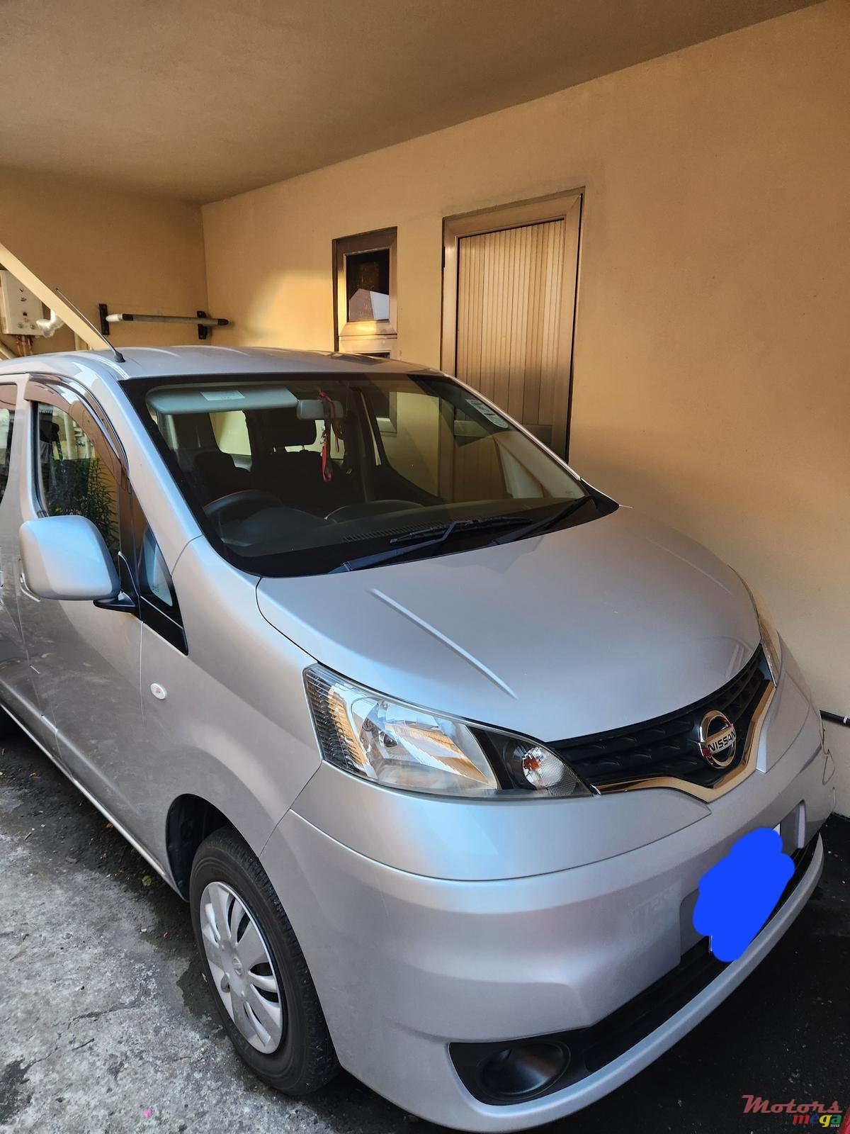 2016' Nissan NV photo #2