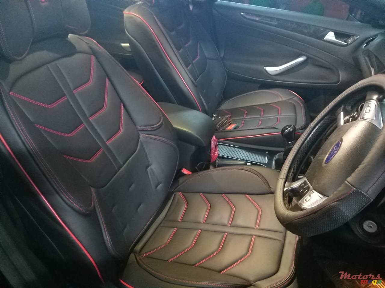 2011' Ford Mondeo photo #2