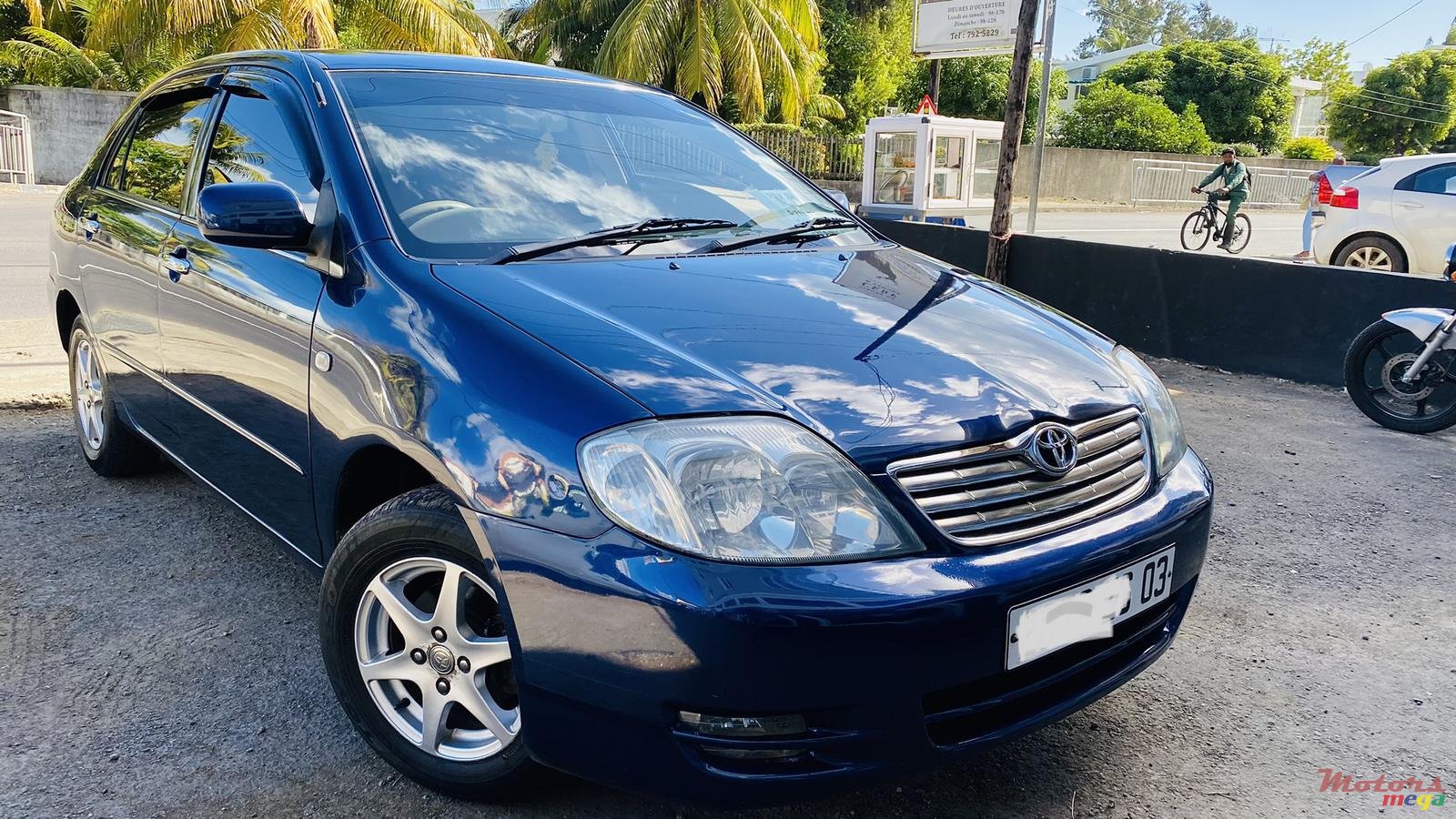 2003' Toyota Corolla Nze121 photo #1