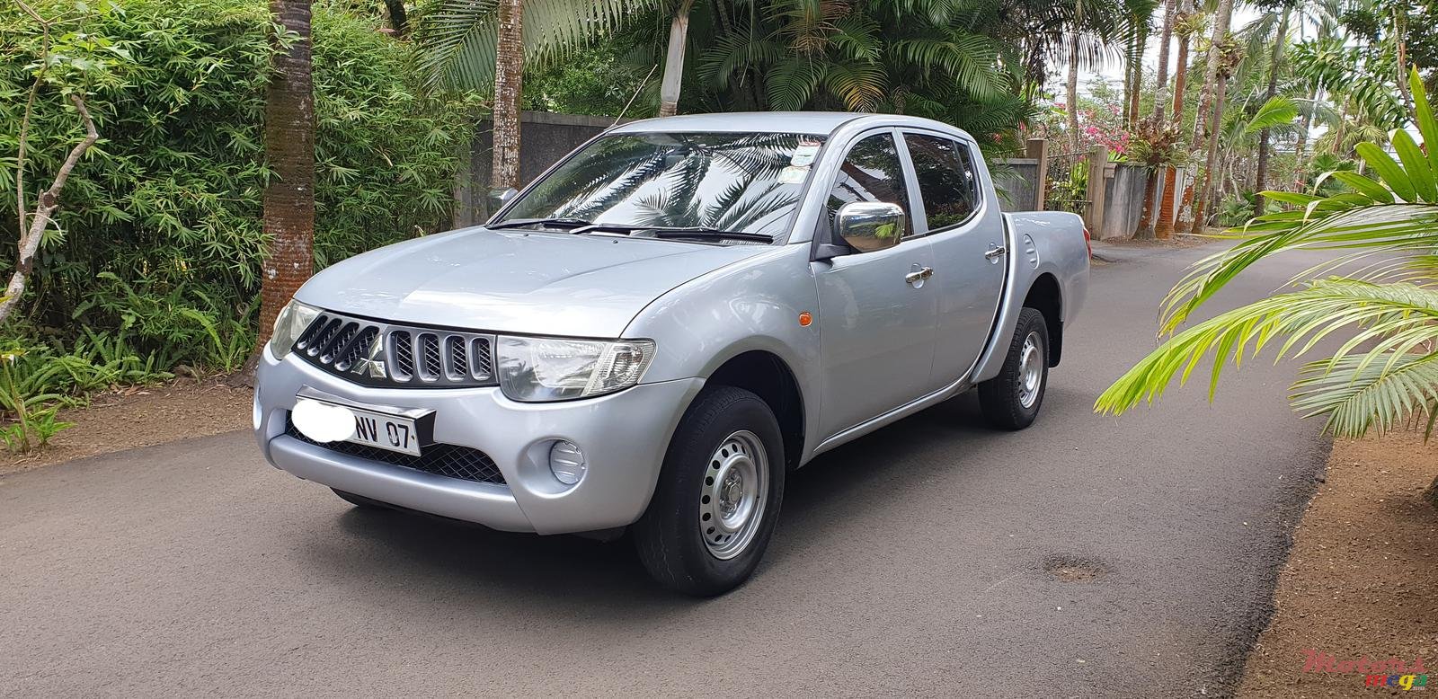 2007' Mitsubishi L 200 Sportero photo #2