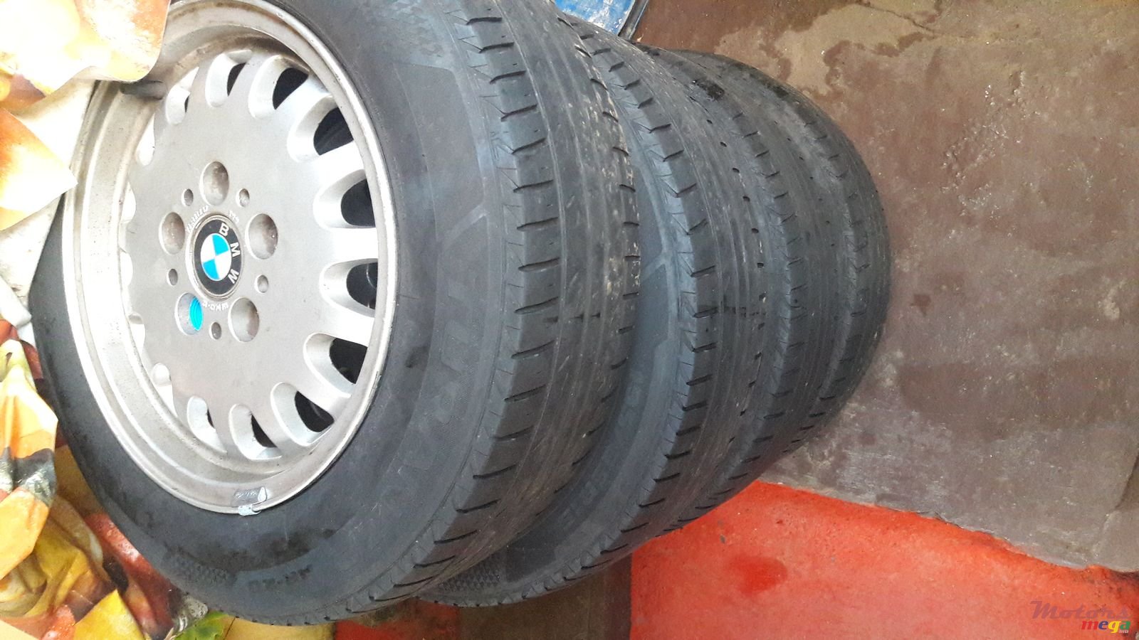 1994' BMW 3 Series photo #1