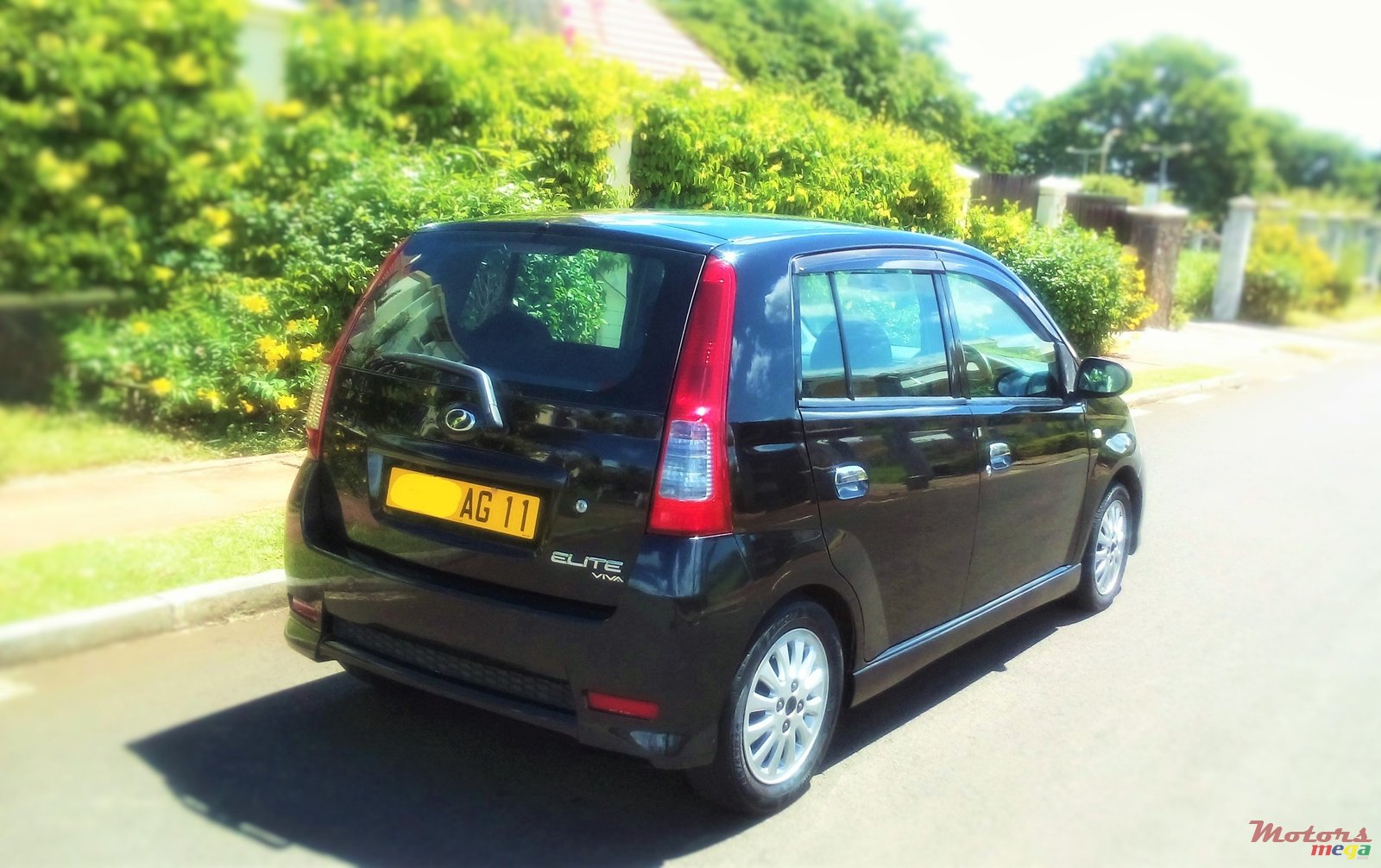 2011' Perodua Viva Elite 1.0 photo #1