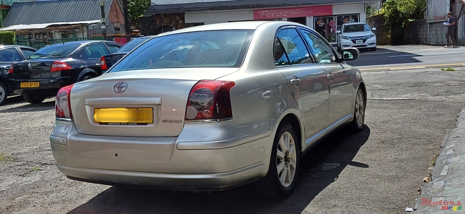 2007' Toyota Avensis photo #4