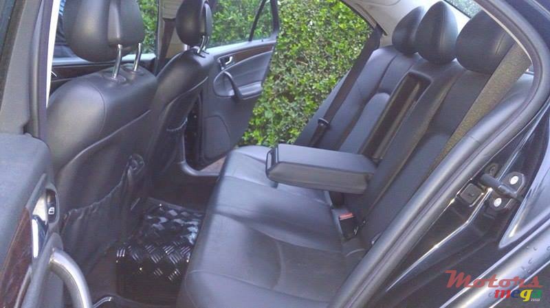 2001' Mercedes-Benz 200 photo #6